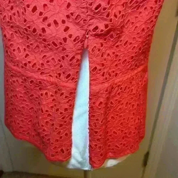 Ann Taylor Vintage Red Sleeveless Eyelete Tank Side Zip V-neck Women’s Size 10 - Picture 8 of 12